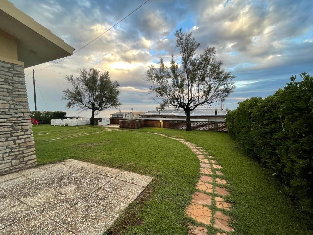 Villa Paonessa Lido Di Fondi Luaran gambar