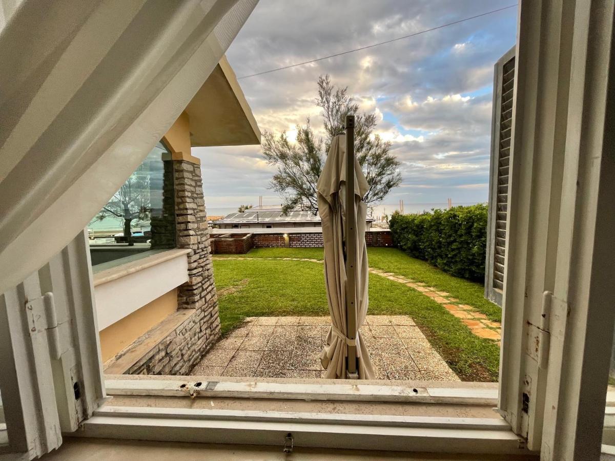 Villa Paonessa Lido Di Fondi Luaran gambar