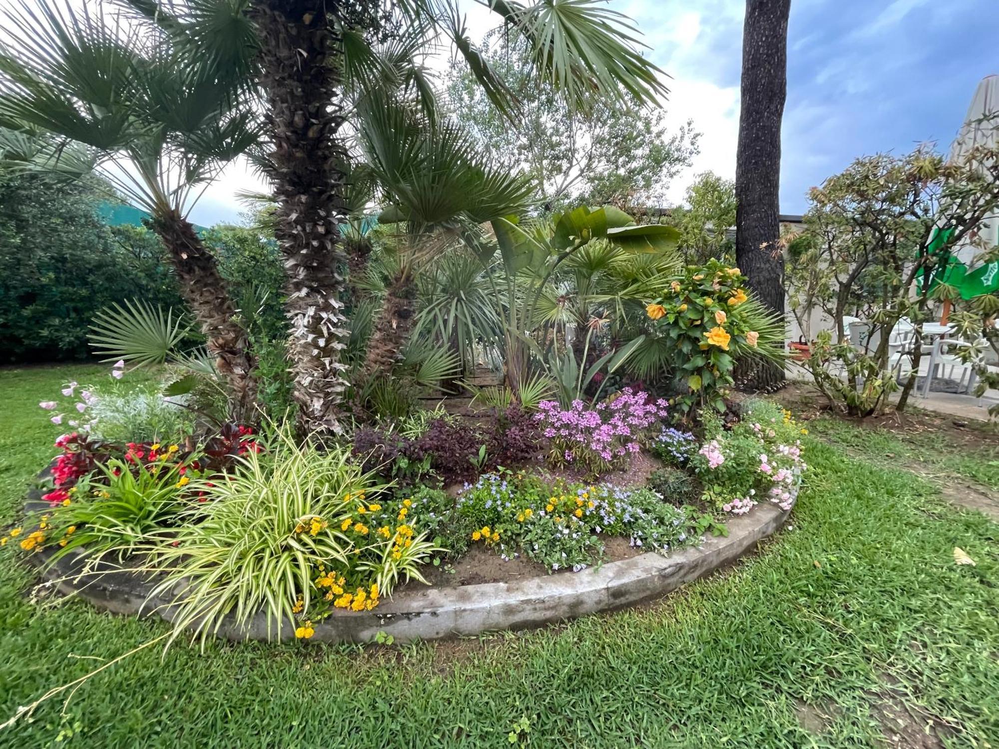 Villa Paonessa Lido Di Fondi Bilik gambar