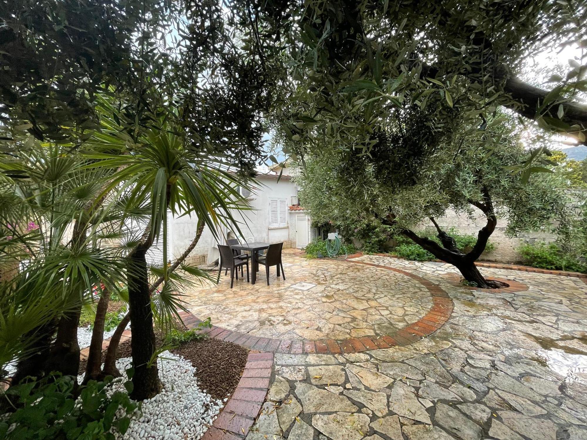 Villa Paonessa Lido Di Fondi Bilik gambar